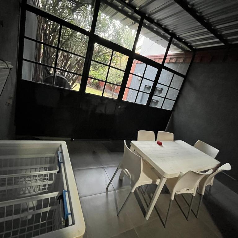 Departamento 2 dorm Zona Fórum Peatonal, a minutos del Estadio, Nodo Tecnológico 5 huéspedes - Two-Bedroom Apartment with Garden View - 11