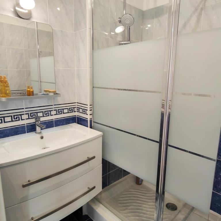 3P spacieux avec terrasse et piscine commune - Appartement - 13