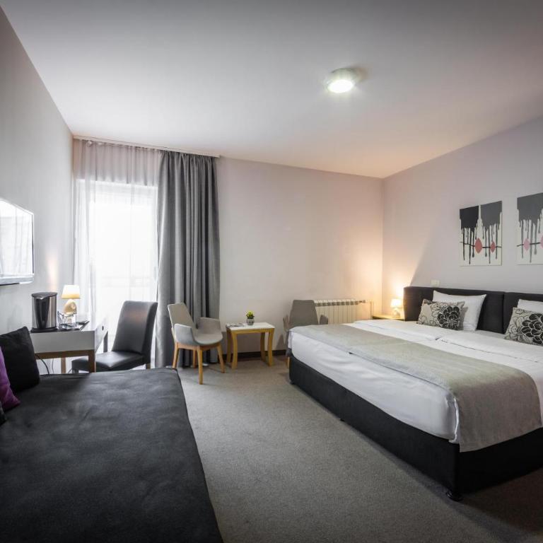 Nobel Inn Hotel - Superior Dvokrevetna Soba sa Bračnim Krevetom/Zasebnim Krevetima - 1