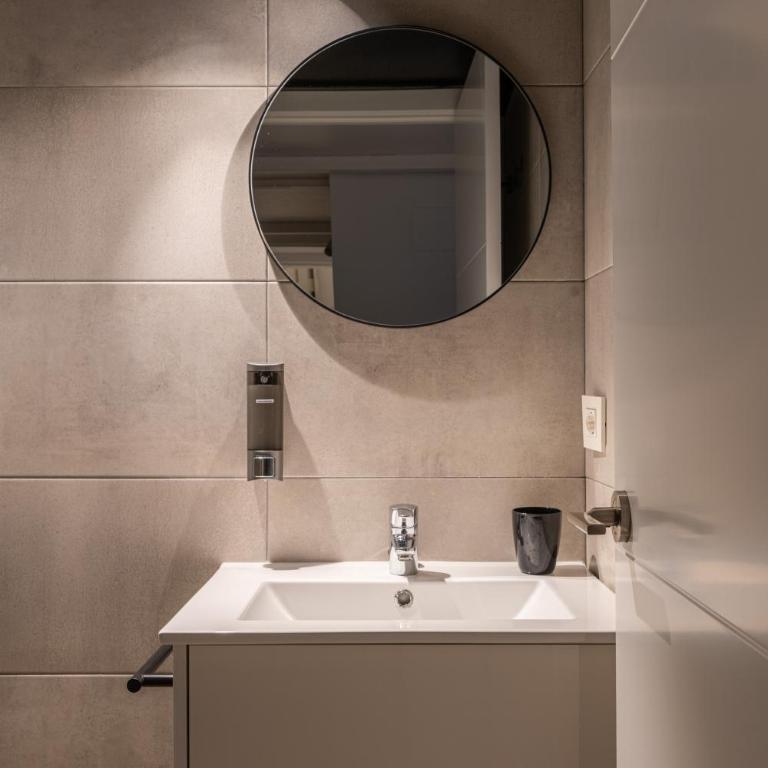 Apartamentos General Castaños 36 - One-bedroom Loft Apartment - 9