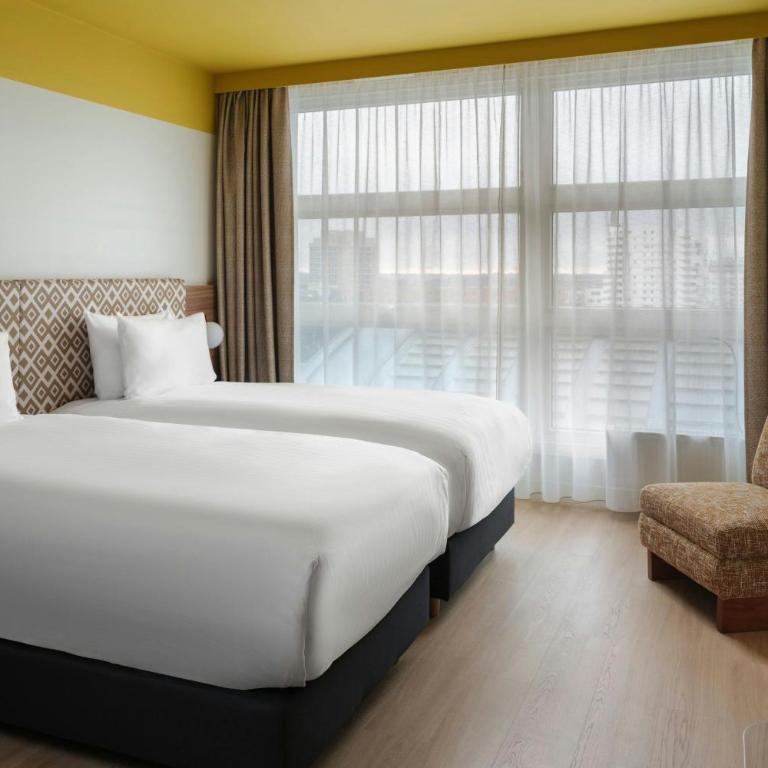 Residence Inn by Marriott Lille - Twin Studio with Urban View and Roll-In Shower - Mid Floor - 1