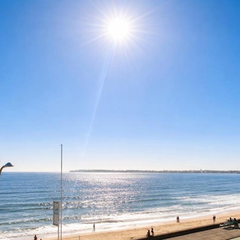 Villa Pacis rénovée - Face mer La Baule -15 pers - 5 suites avec SDB -Terrasse & BBQ sous les pins - Villa con Vista Mare - 1