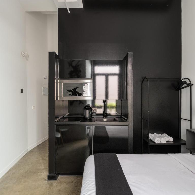Apartamentos General Castaños 36 - Studio with Balcony - 8