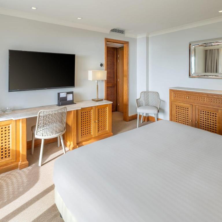 Best Western Premier Montfleuri - Grande Chambre Lits Jumeaux Prestige avec Terrasse et Baignoire - Non-Fumeurs - 3
