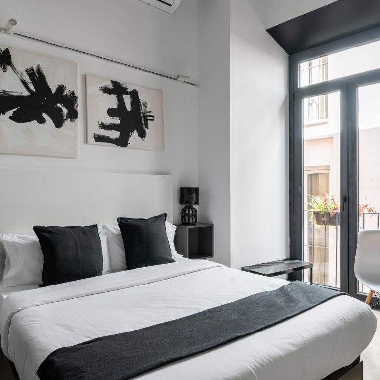 Apartamentos General Castaños 36 - Studio with Balcony - 4