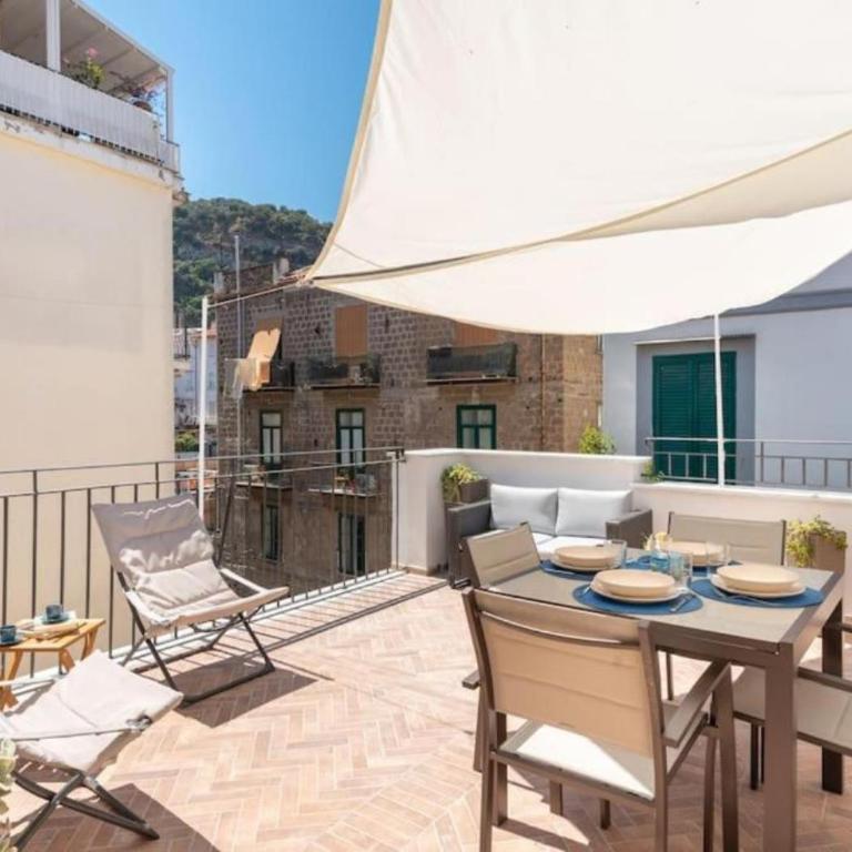 SorrentoVibes - Lux Family Home in Sorrento with Terrace&Solarium - Appartamento con 2 Camere da Letto - 46