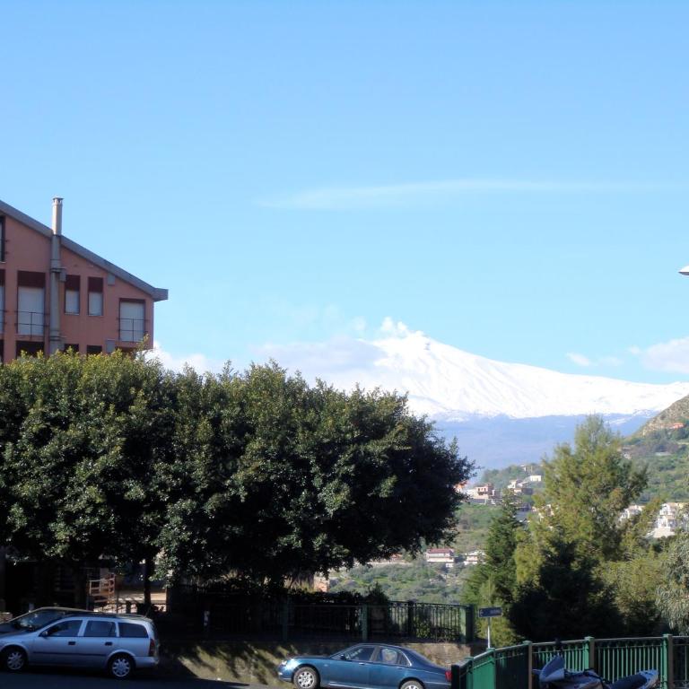 Taormina center 4 BR penthouse, terrace with views - Four-Bedroom Apartment - Attic - 2