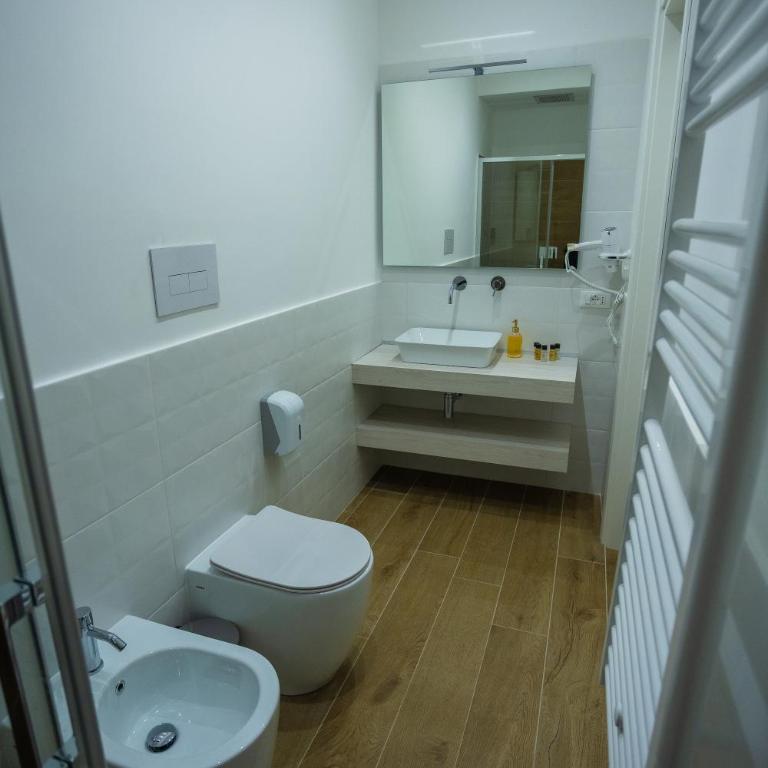 Aromatika Suite - Deluxe Double or Twin Room with Balcony - 6