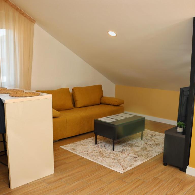 Giorgio Luxury Suites - Studio - 7