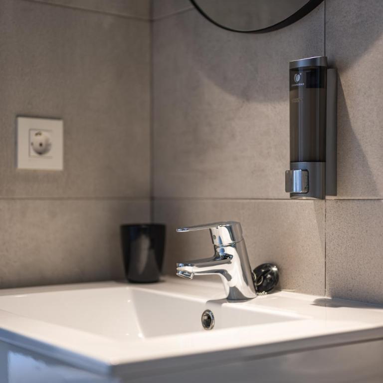 Apartamentos General Castaños 36 - Studio - 8