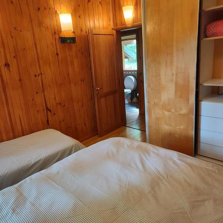 Cabaña rodeada de bosque nativo para 12 c parrilla - Bungalow - 61