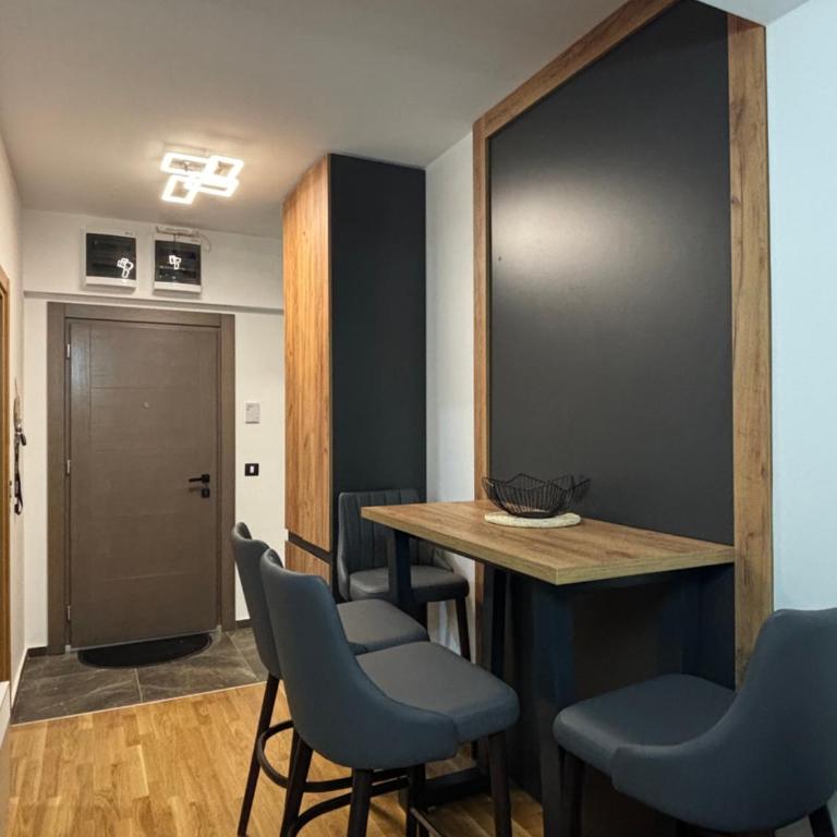 Leonardo24 - One-Bedroom Apartment - 1