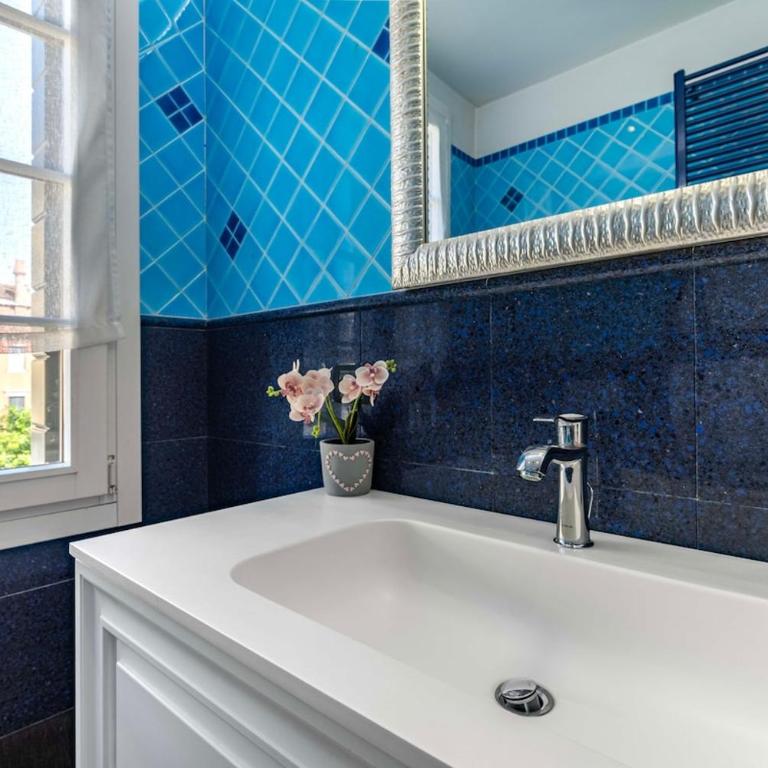 Domus with two terraces and canal view in Dorsoduro - Two-Bedroom Apartment with Terrace - 42