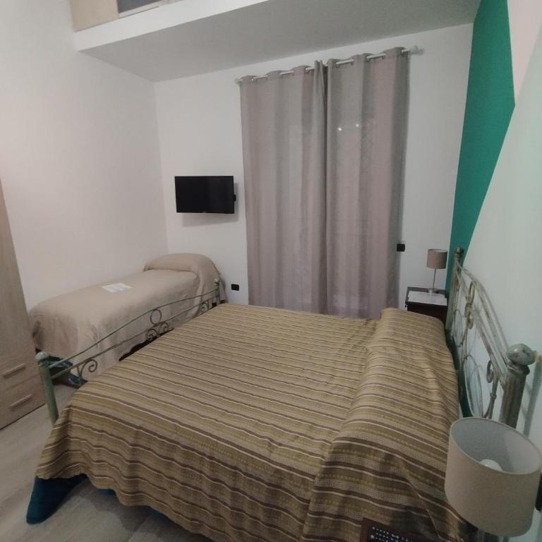 Casa La Rosa Rooms- Nel Cuore di Napoli - Camera Tripla - 4
