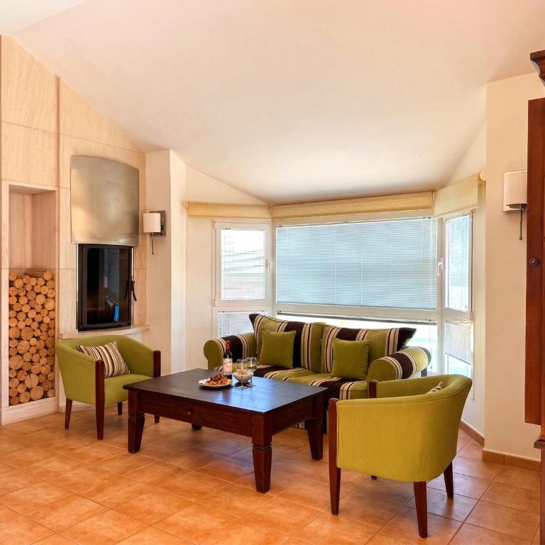 Villa Nirvana Private Pool Corralejo By Holidays Home - Three-Bedroom Villa - 4