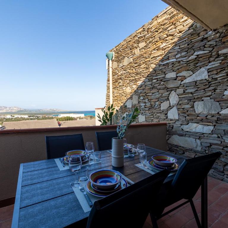 L11 Terrazza Maestrale - Appartamento con 2 Camere da Letto - 1