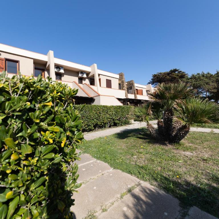 L11 Terrazza Maestrale - Appartamento con 2 Camere da Letto - 40