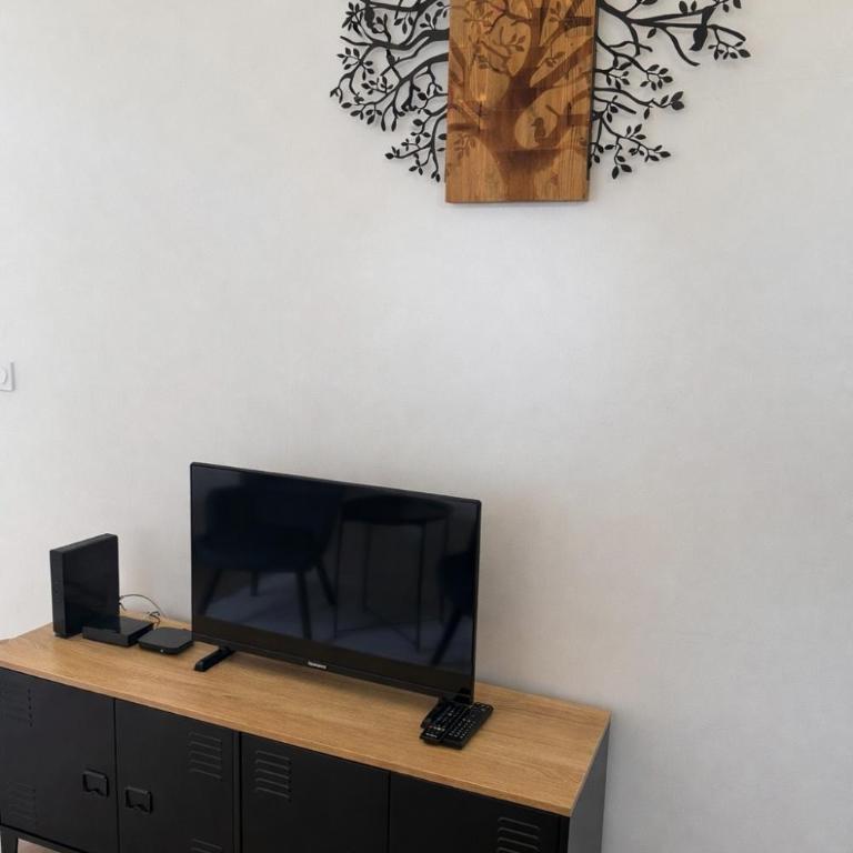 Studio cosy - proche université - parking - Caen - Appartement 1 Chambre - 6