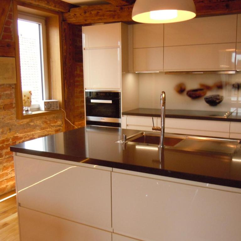 Design trifft Denkmal - Apartment mit 1 Schlafzimmer und Dusche - 5
