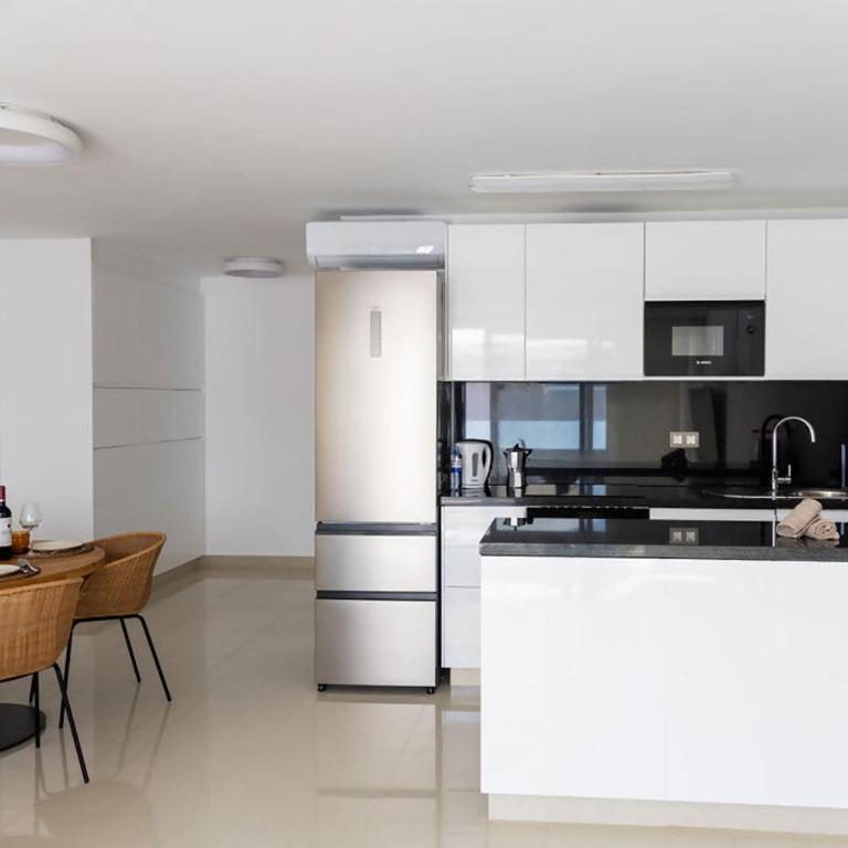 Apartamento moderno de lujo con garaje privado. - Apartment with Sea View - 29