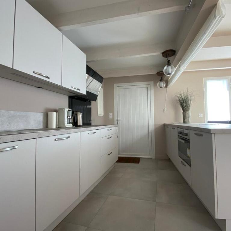 Complete outbuilding in La Teste town centre - Casa de 2 dormitorios - 2