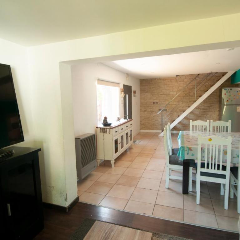 casa con pileta climatizada - Casa de 3 dormitorios - 22