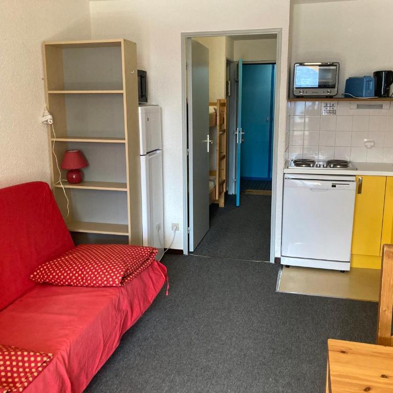 Studio cabine 4 pers, balcon, pied des pistes, ascenseur - Apartment mit 1 Schlafzimmer - 9