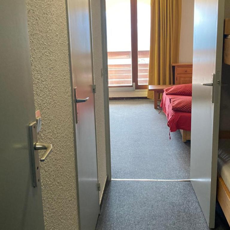 Studio cabine 4 pers, balcon, pied des pistes, ascenseur - Apartment mit 1 Schlafzimmer - 10