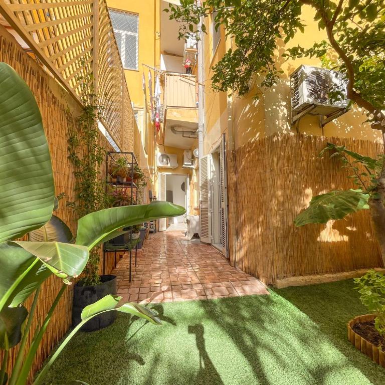 Grace's Garden - Cagliari, Casa moderna con giardino e BBQ, tra Centro città e Mare - Three-Bedroom Apartment - 12