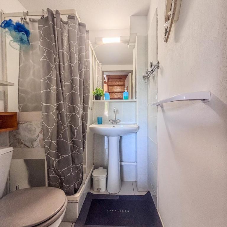 Pavillon Climatisé dans résidence avec Terrasse & Piscine , plage proche - Casa con 1 dormitorio - 5