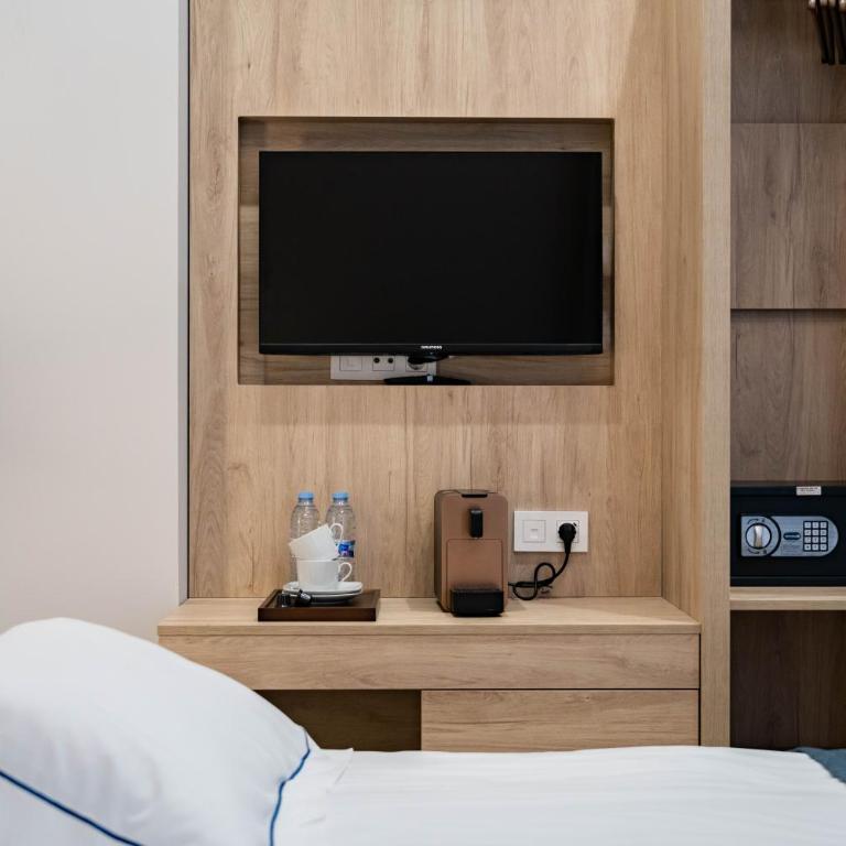 Hotel San Lorenzo Boutique Catedral - Superior Triple Room - 8