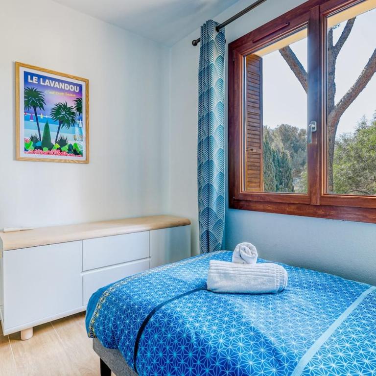 Stunning modern 2 Br with pool 5-min walk to - Appartement 2 Chambres - 3