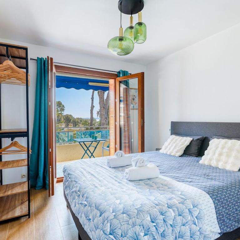 Stunning modern 2 Br with pool 5-min walk to - Appartement 2 Chambres - 7