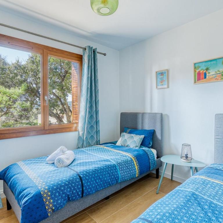 Stunning modern 2 Br with pool 5-min walk to - Appartement 2 Chambres - 18