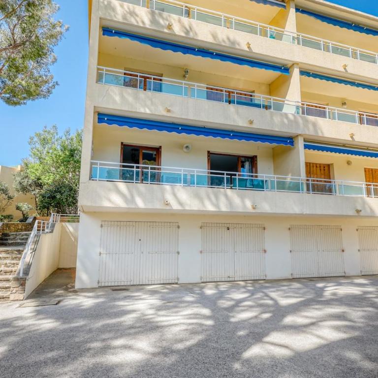 Stunning modern 2 Br with pool 5-min walk to - Appartement 2 Chambres - 19
