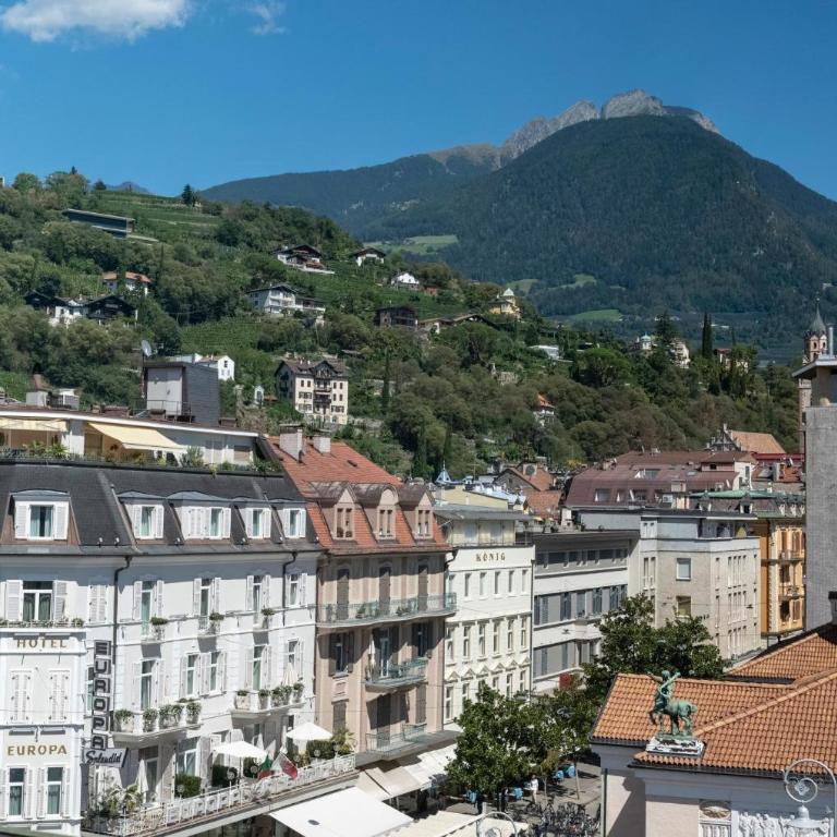 Theatre Lodge Attico Teatro - Two-Bedroom Apartment with Mountain View - 4