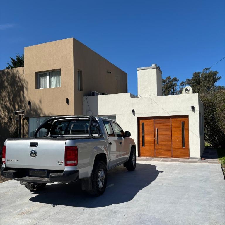 Casa con vista al lago en barrio privado - Casa de 3 dormitorios - 15