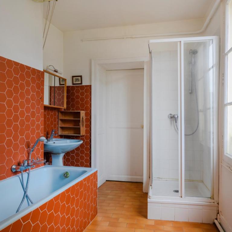 Paris Center St Claude residence - Two-Bedroom Apartment - 7