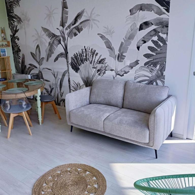 Appartement avec Terrasse et Parking Privatif, Proche Commerces - FR-1-675-28 - Apartment - 9