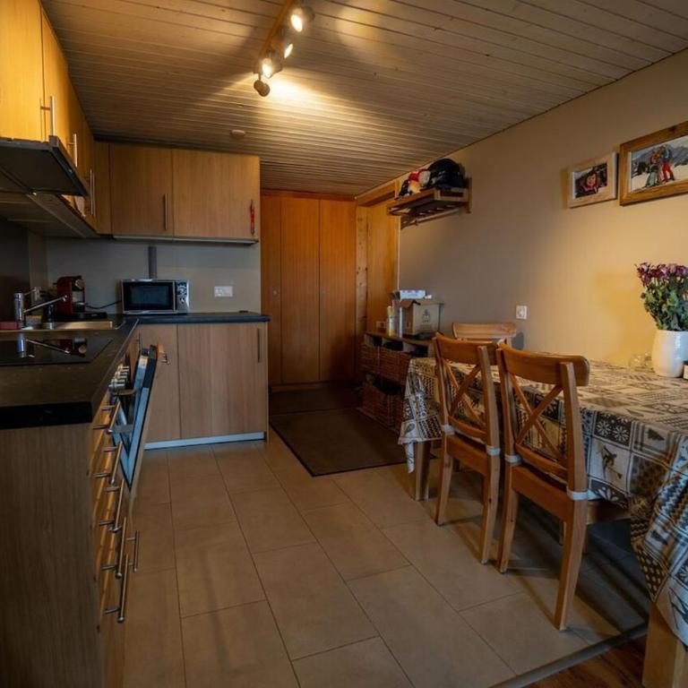 3 pièces lumineux avec vue sur les Alpes Suisses - Apartment mit 2 Schlafzimmern - 24