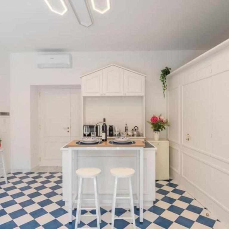SorrentoVibes - Luxury New Sorrento Home with Terrace - Sleeps 12 - Appartamento - 52