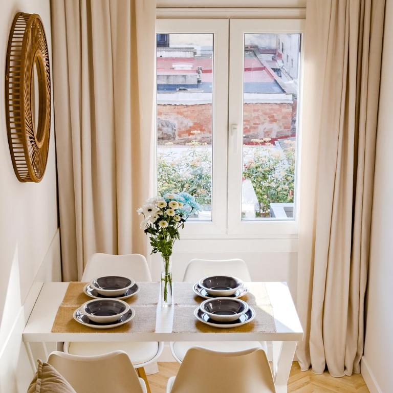 Barcelona Aura Apartments - Habitación Triple con vistas al jardín - 25