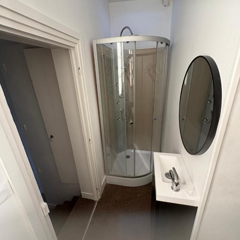 4 L'Appart Hôtel Chambre et Salle De Bain Privée Avec Espaces Communs, Proche Gare & Centre-Ville - Linge & Ménage Inclus - Appartement Standard - 6