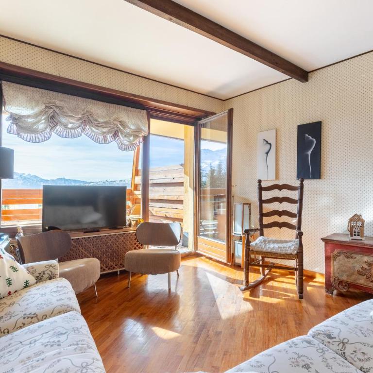 Hostdomus - Skyline Apartment - Appartamento con 2 Camere da Letto e con Vista Montagna - 2