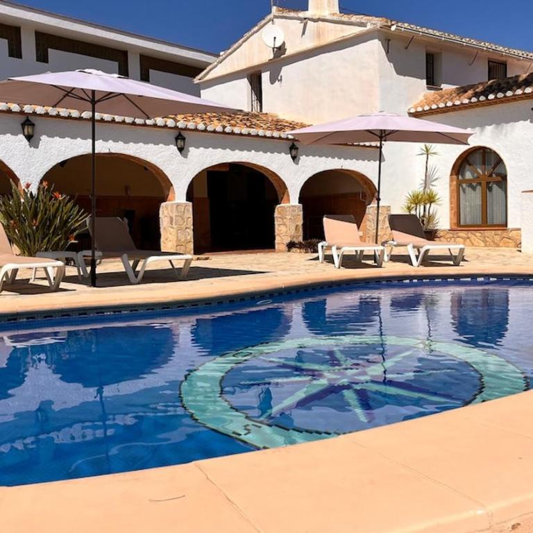 Villa con piscina y barbacoa en Calpe - Villa - 10
