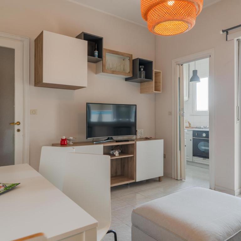 Fibonacci 11 - Two-Bedroom Family Apartment - 2