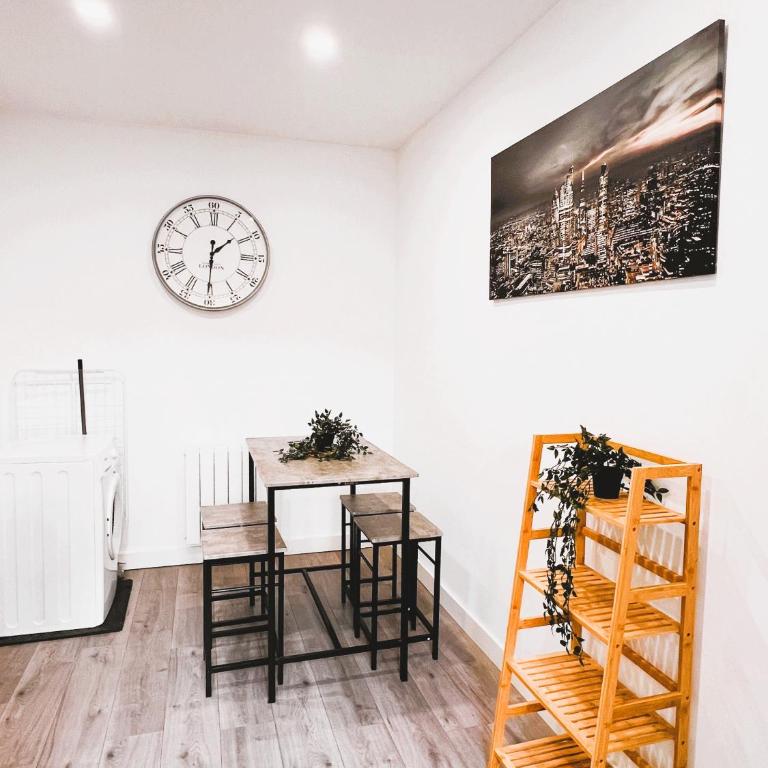 RS-0 - Chaleureux 2 pièces au RDC tout équipé 1 à 4 pers - One-Bedroom Apartment - 4