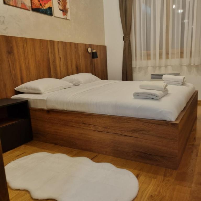 Royal Garden Centar apartmani - One-Bedroom Apartment - 2