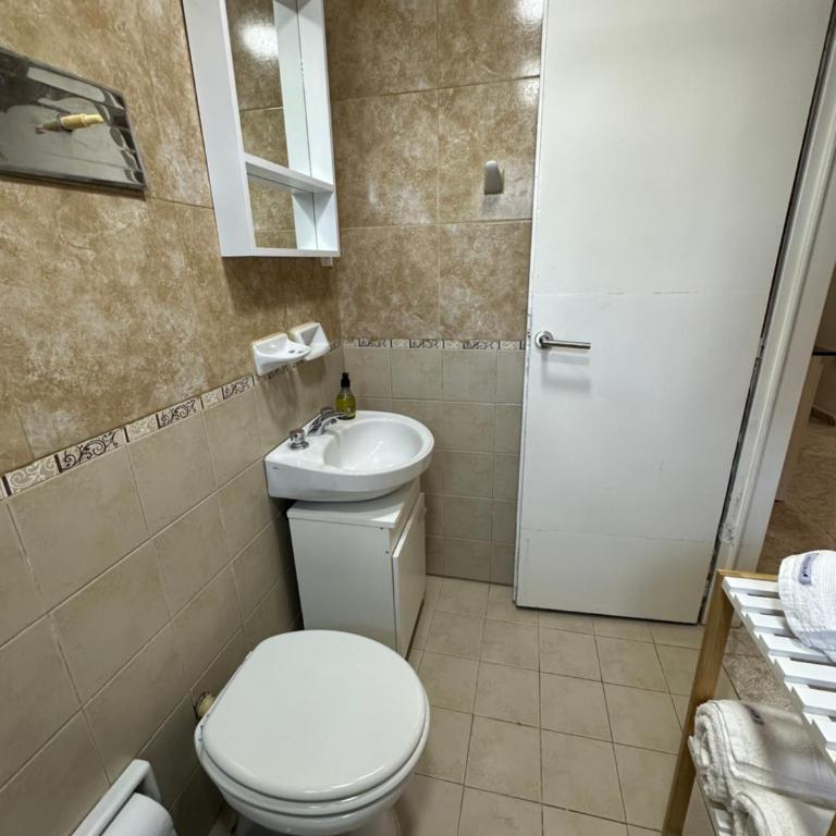 Dpto Planta Baja Complejo Cerrado Parking Gratis - One-Bedroom Apartment - 15