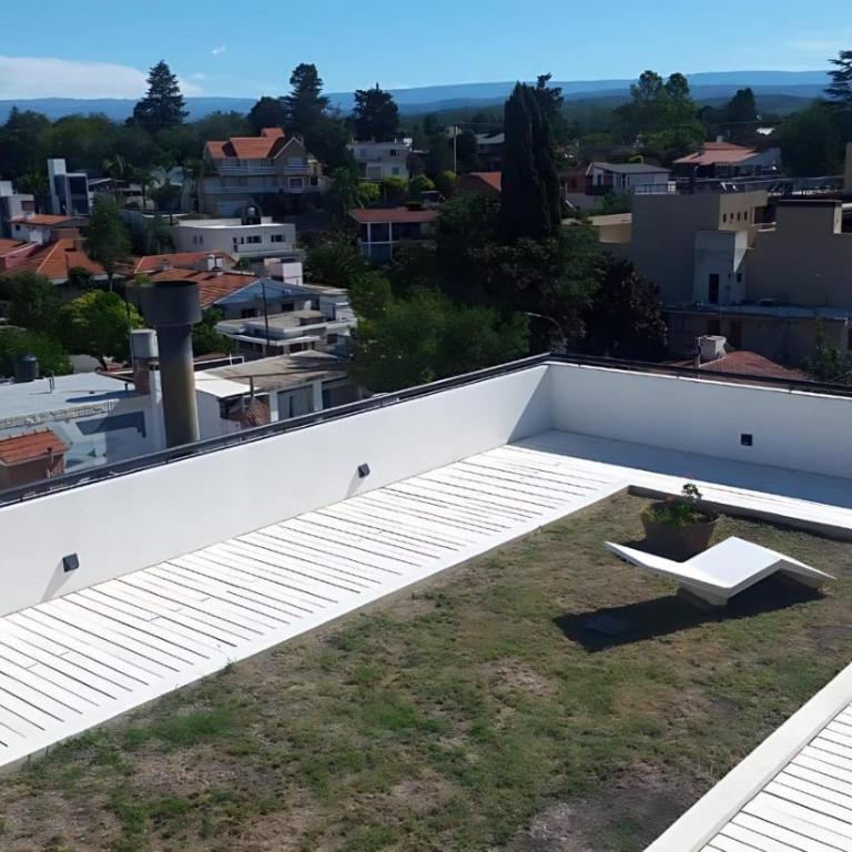 Departamento de 3 Ambientes ubicación a 3 cuadras del centro 2 Dormitorios Sum, 2 Piletas una interior Climatizada y otra exterior Templada con Solario - Apartamento de 2 dormitorios - 6